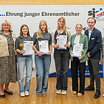 Junge Ehrenamtliche im Landeshaus geehrt
